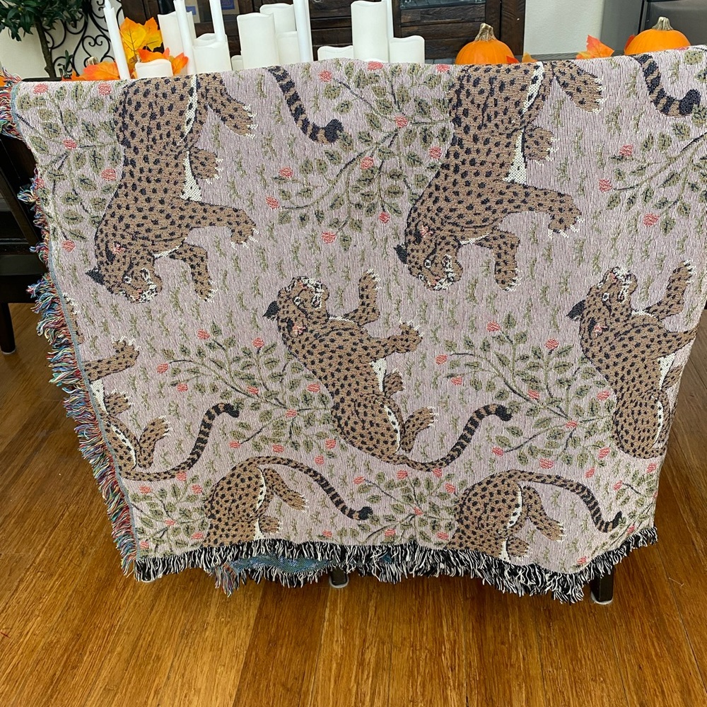 PRINTFRESH woven blanket throw pink Bagheera leopard